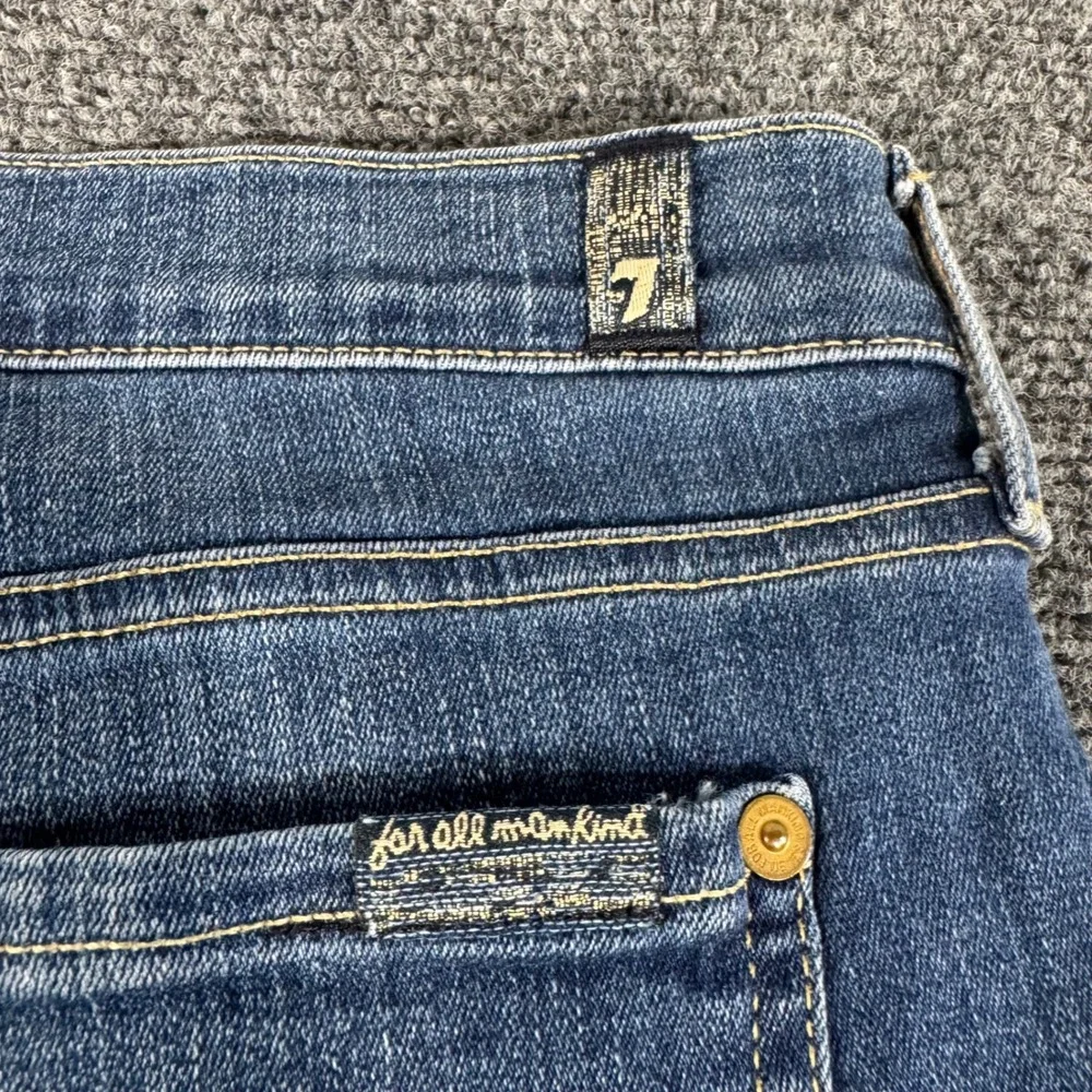 7 For All Mankind Josefina Skinny Boyfriend Distressed Jeans Size 32 Medium Wash